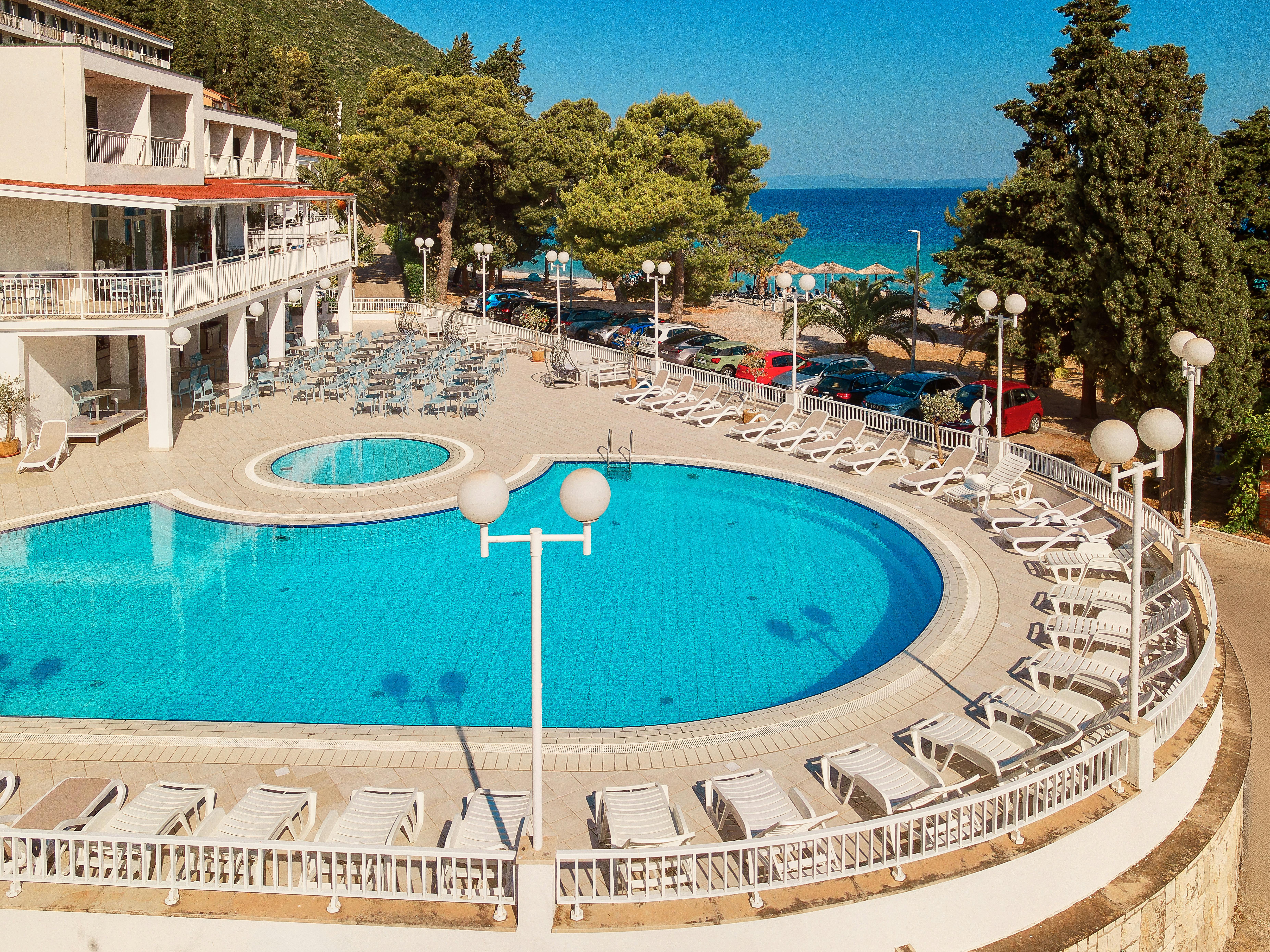 Hotel Faraon - All inclusive obiteljski pozdrav ljetu u Dalmaciji